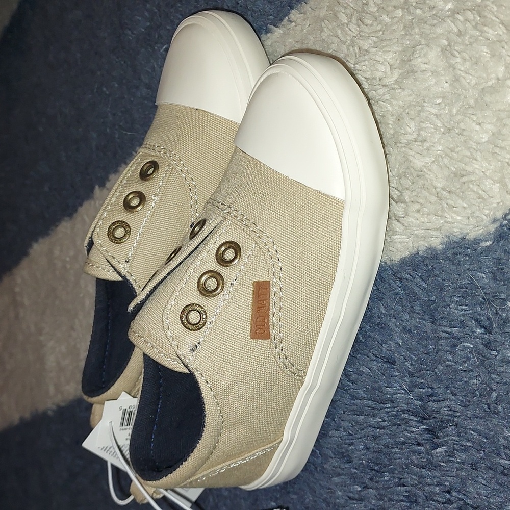 Toddler boy tan size 7 slip on shoes
